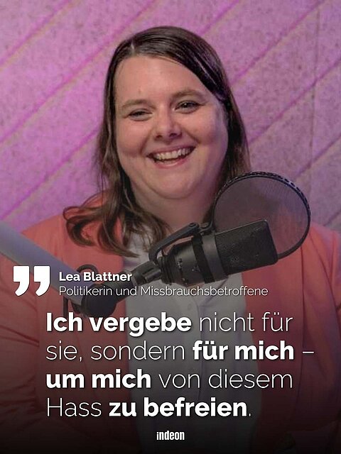 ea Blattner erzählt im Hoffnungsmensch-Podcast-Studio, wie sie Gott nach schwerem sexuellem Missbrauch eine zweite Chance gab.