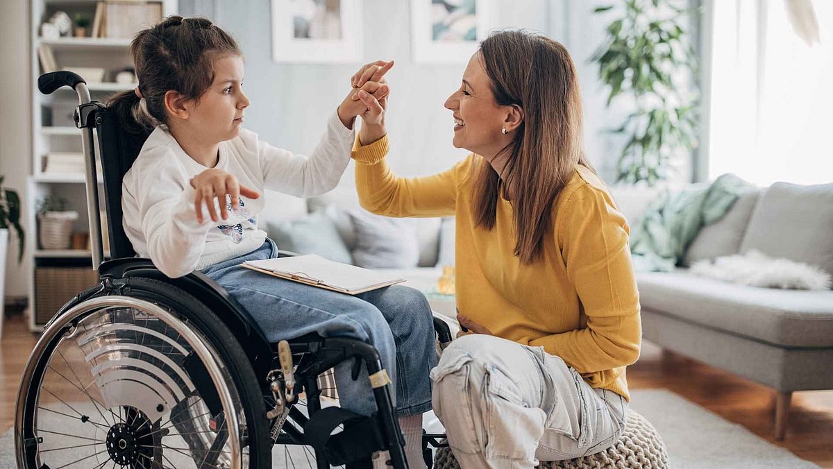 Vk Förderung Von Menschen Mit Behinderungen Ggmbh Pflegedienst 10 Tipps zum richtigen Umgang mit Menschen mit Behinderung