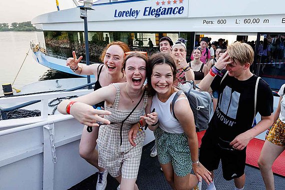 Samstagabend: Party auf dem Schiff