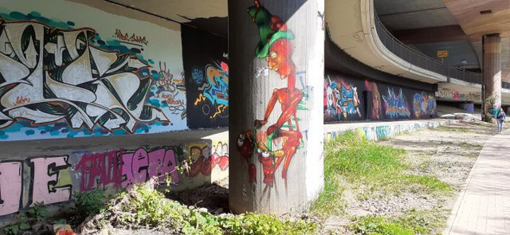 Der Hermann-Cohen-Weg an der Lahn ist ein sonniger Ort für Graffiti-Liebhaber