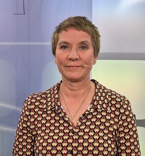 Jessica Heesen forscht zu Künstlicher Intelligenz und dem digitalen Leben nach dem Tod