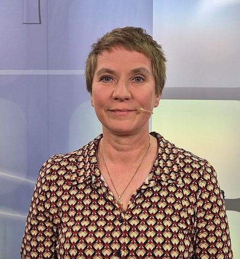 Jessica Heesen forscht zu Künstlicher Intelligenz und dem digitalen Leben nach dem Tod