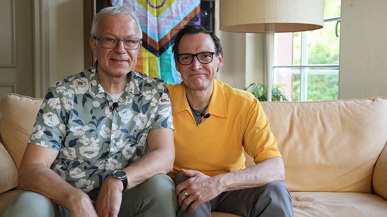 Peter Annweiler und Johannes Giel (von links) sind beide Pfarrer und ein Paar.