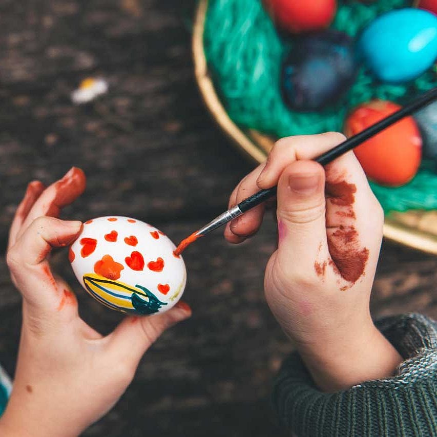 Bemalte Eier gehören an Ostern einfach dazu