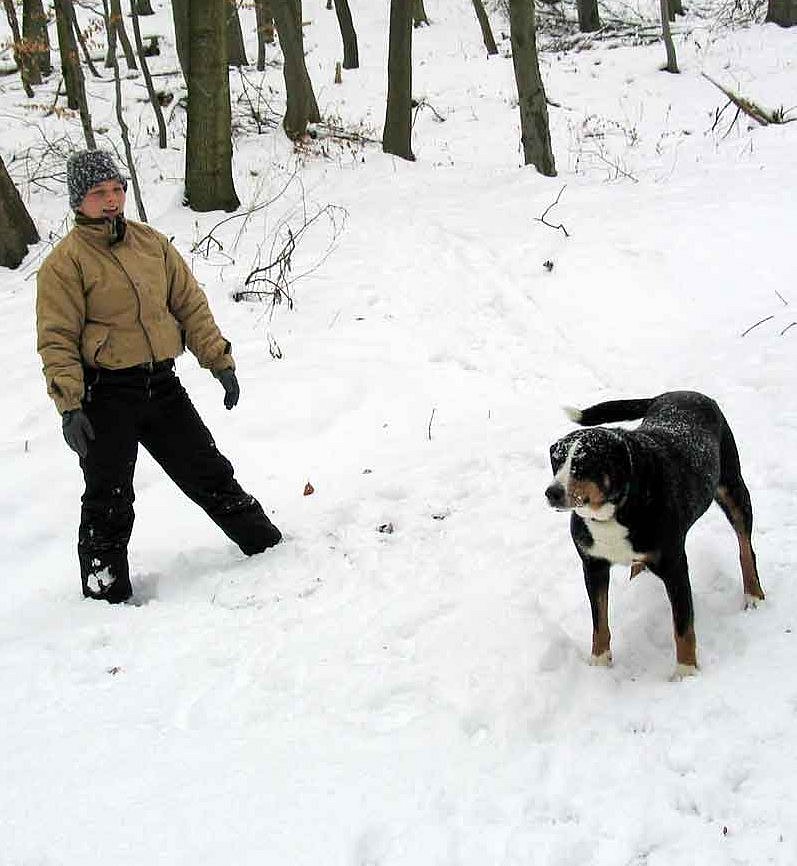 Esther beim Spaziergang an Weihnachten