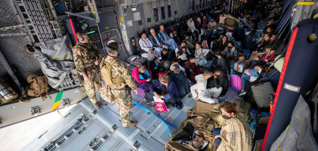 Evakuierungen per "Luftbruecke" aus Afghanistan