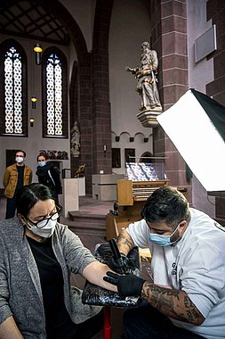 Free-Tattoos in der katholischen Kirche