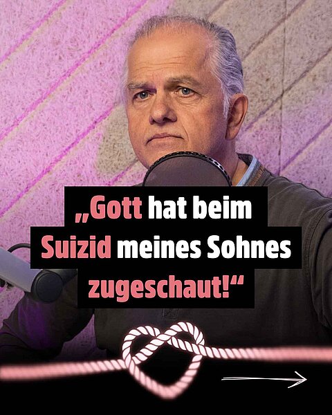 Hartmut Schott im Podcast-Studio. Sein Zitat: „Gott hat beim Suizid meines Sohnes zugeschaut!“