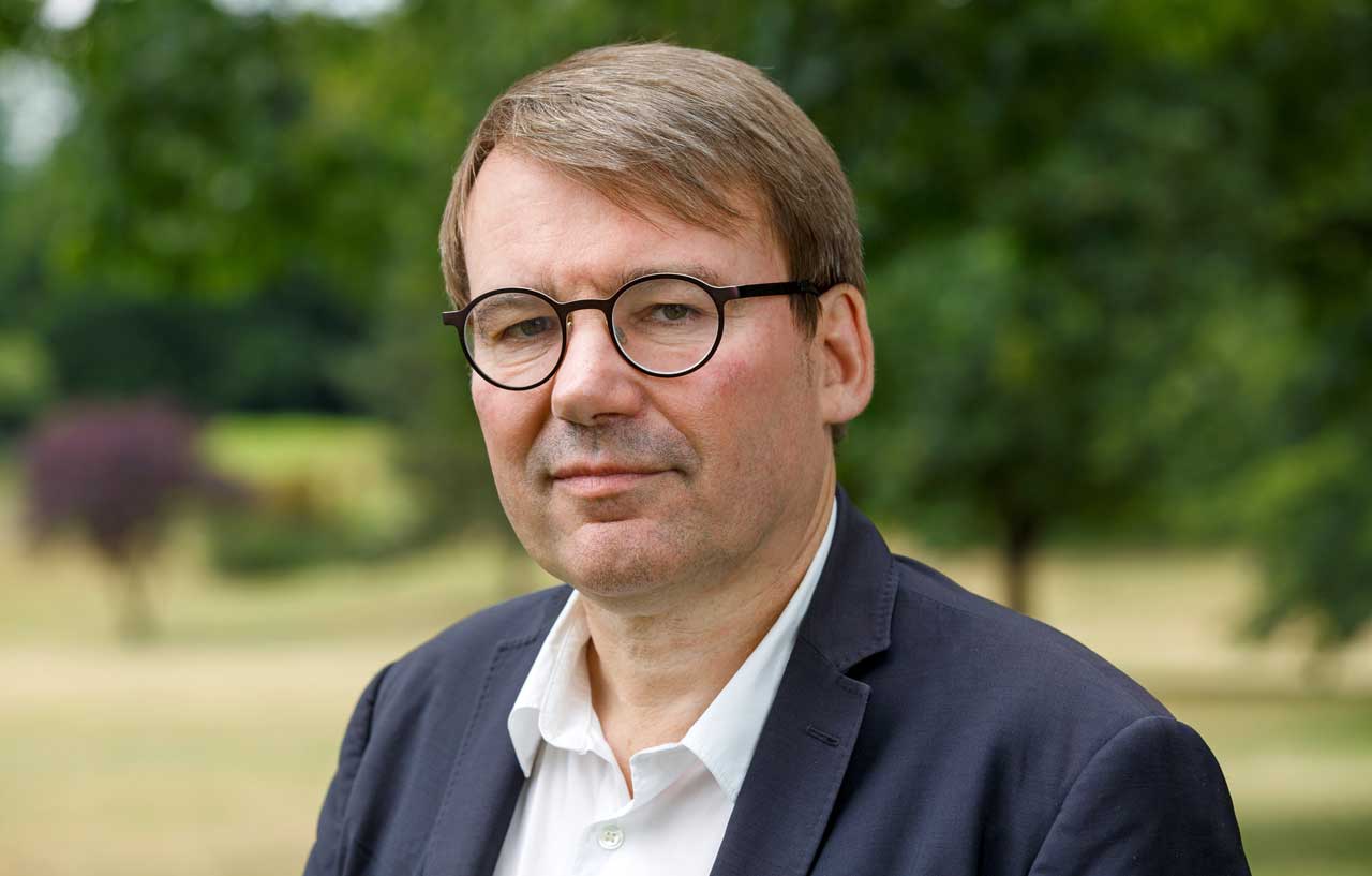 Portrait von Arbeitsmarktforscher Herbert Brücker