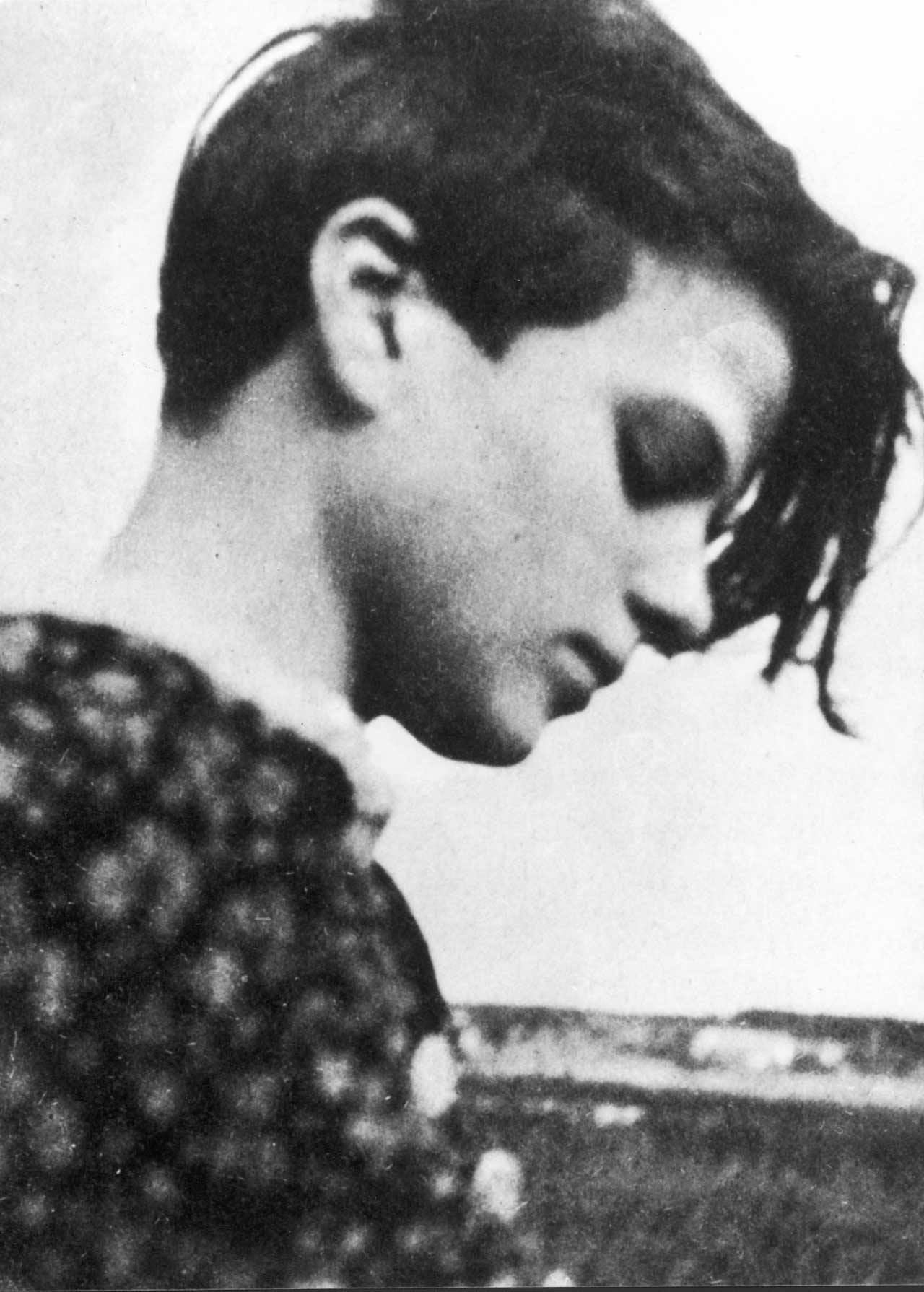 Sophie Scholl ist auf diesem Foto vermutlich 17 Jahre alt