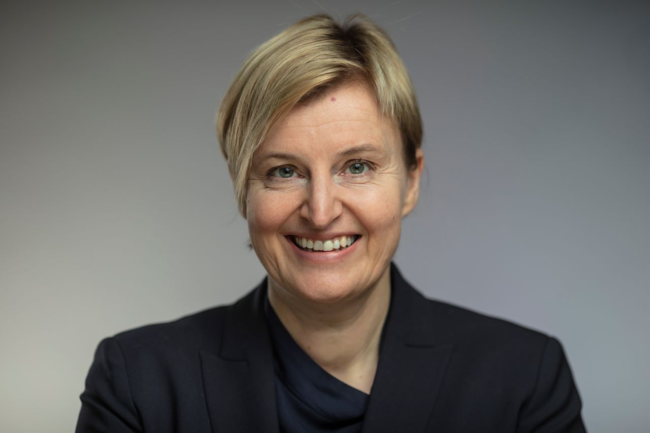 Porträtfoto von Dagmar Pruin, der Präsidentin von Brot für die Welt.