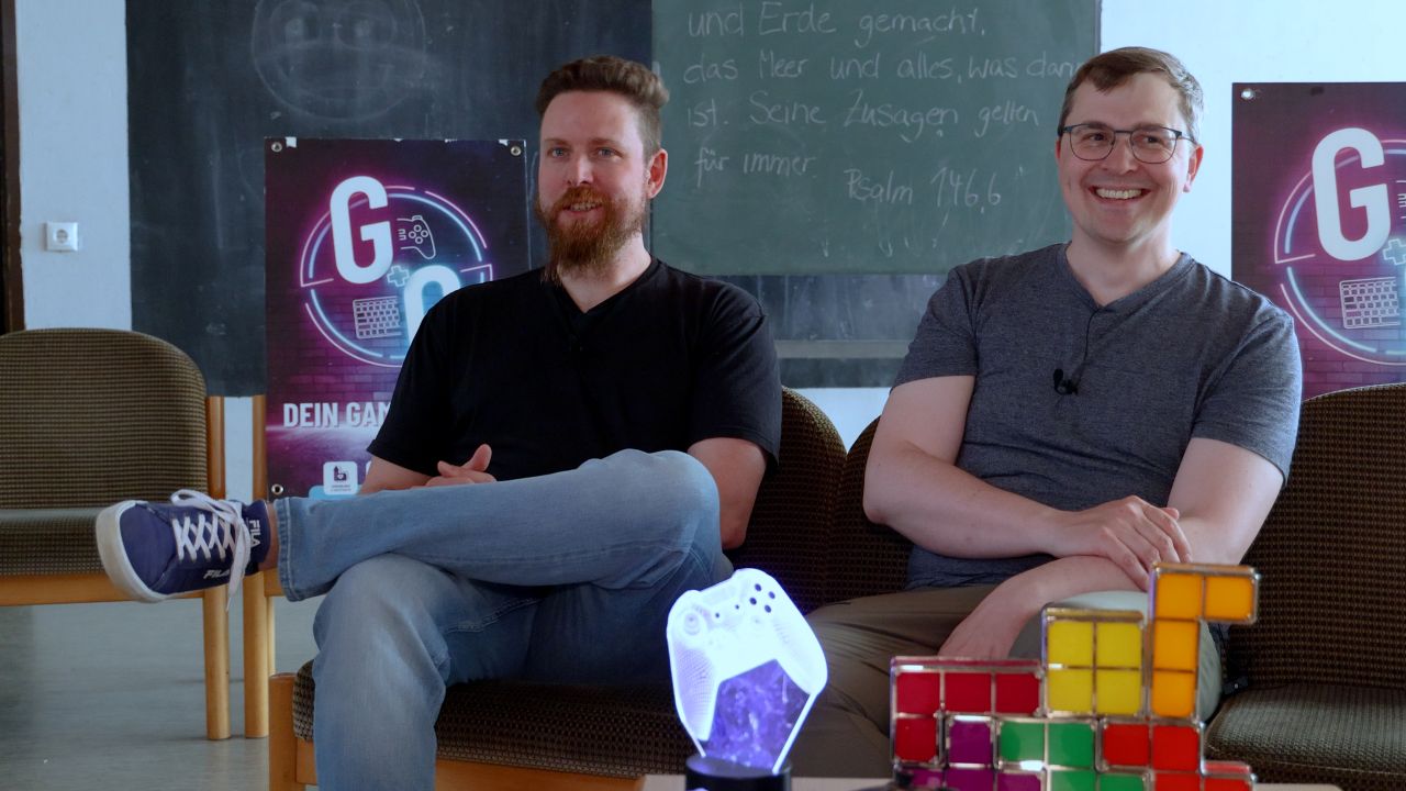 Tim und Robin sprechen über die Idee, die zum Gamingtreff geführt hat