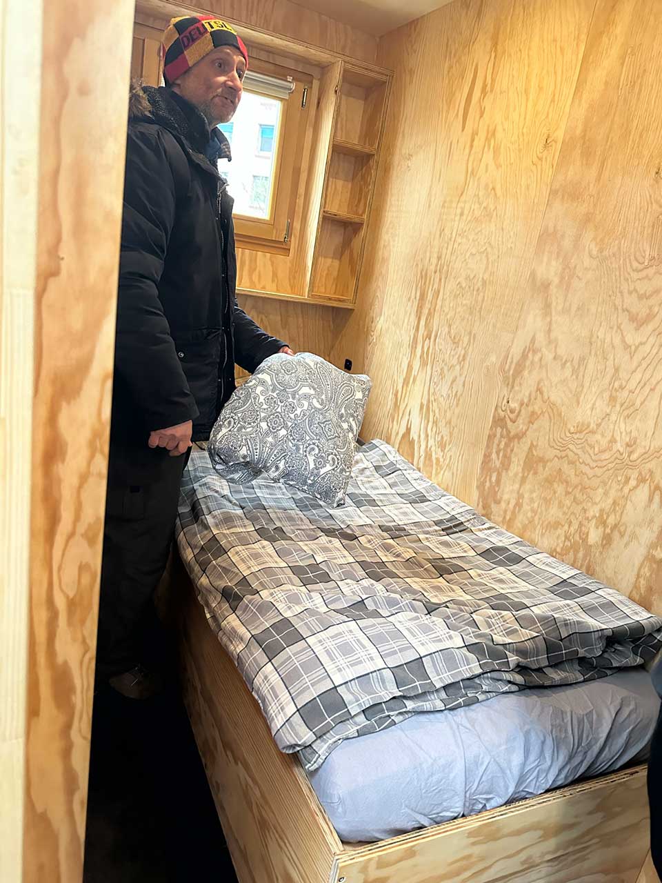 Das Bett im Mini-Haus ist 80 cm breit