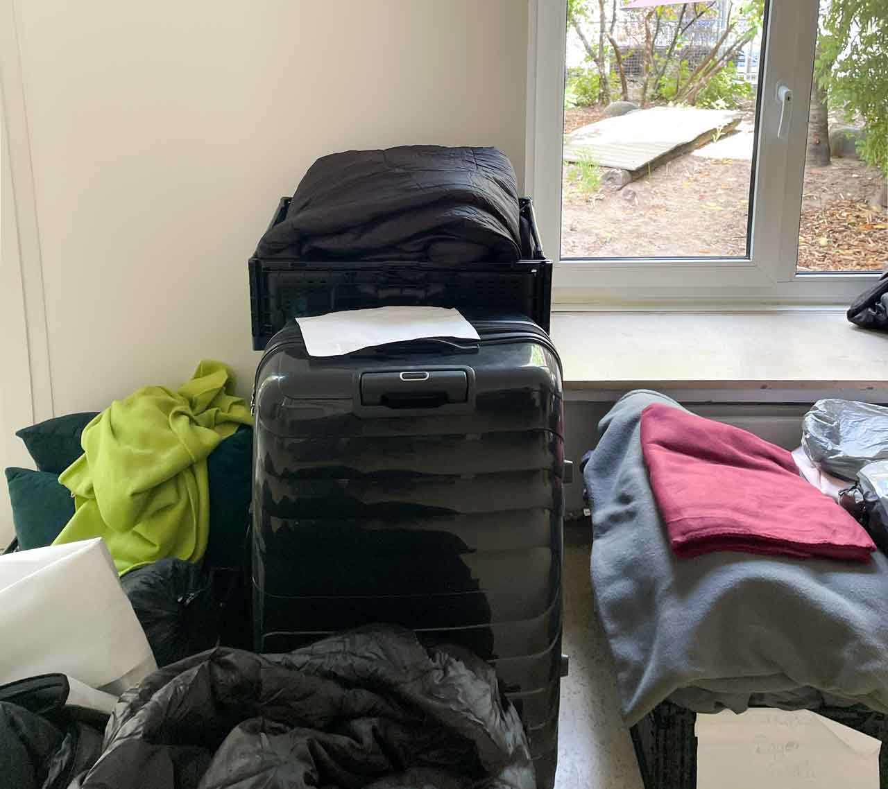 Leben aus dem Koffer - ohne Zuhause bleibt den Menschen nichts anderes übrig.