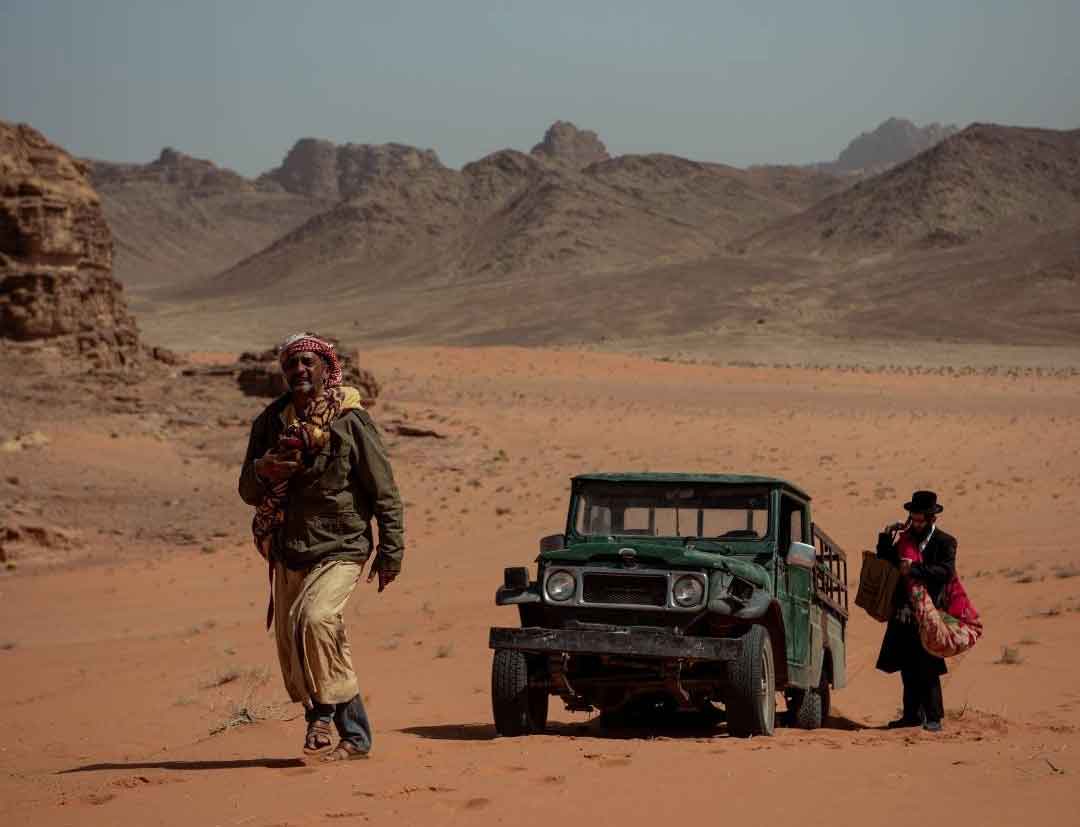 Aus dem Film Nicht ganz koscher: Ein Jeep