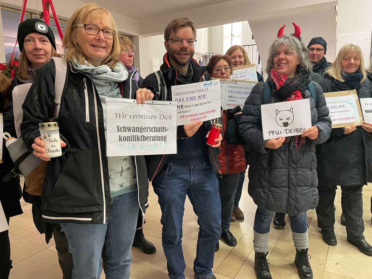 Demo gegen Kürzungen bei der Diakonie